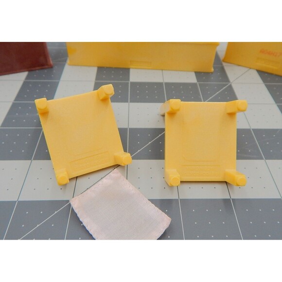 Sylvanian Families Calico Critters Kozy Kitchen Epoch Replacements Incomplete - Picture 7 of 9